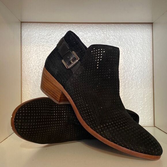 Sam Edelman Black Suede Perforated Ankle Booties Boho Chic Western Fall Street - Picture 1 of 16